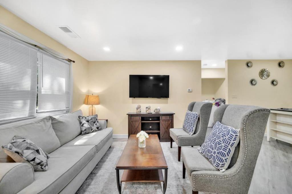 Casa de férias Cozy 2 Bedroom Pineville-matthews Duplex Sleeps 8