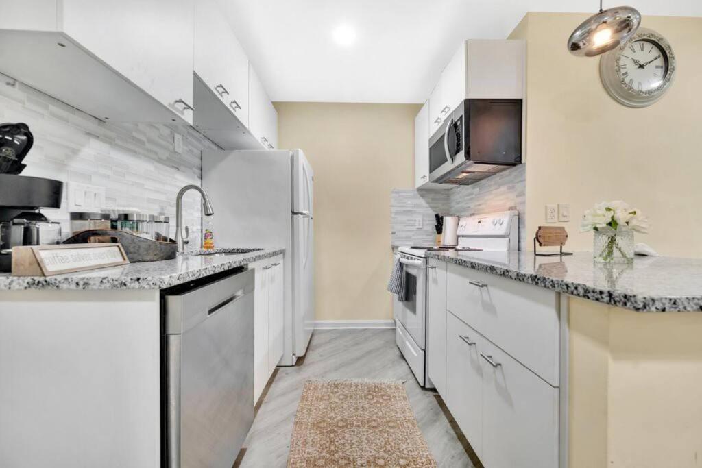 Casa de férias Cozy 2 Bedroom Pineville-matthews Duplex Sleeps 8 *