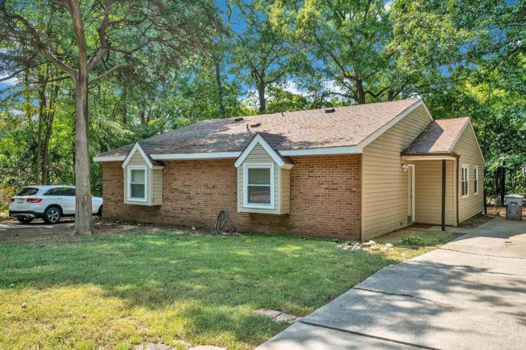Cozy 2 Bedroom Pineville-matthews Duplex Sleeps 8 Casa de férias *