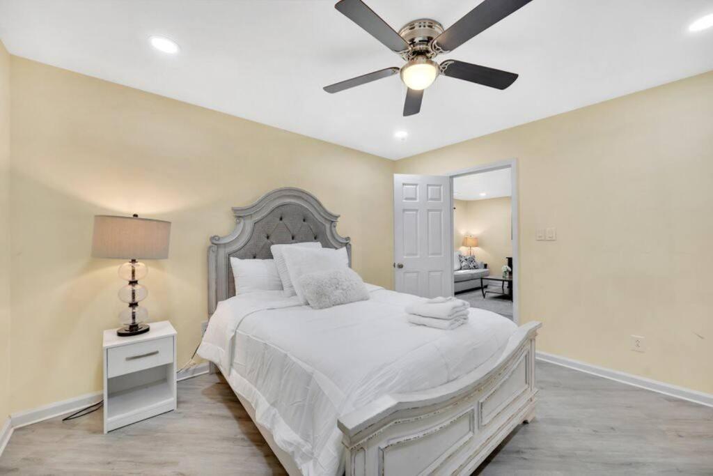 Casa de férias Cozy 2 Bedroom Pineville-matthews Duplex Sleeps 8 Charlotte